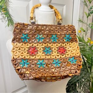 Wood Beaded Floral Bag 🌺